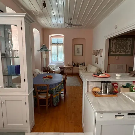 Daire Venetian House In