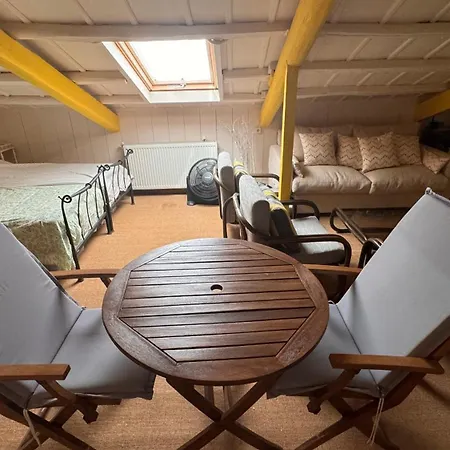 Venetian House In Daire Anabolu